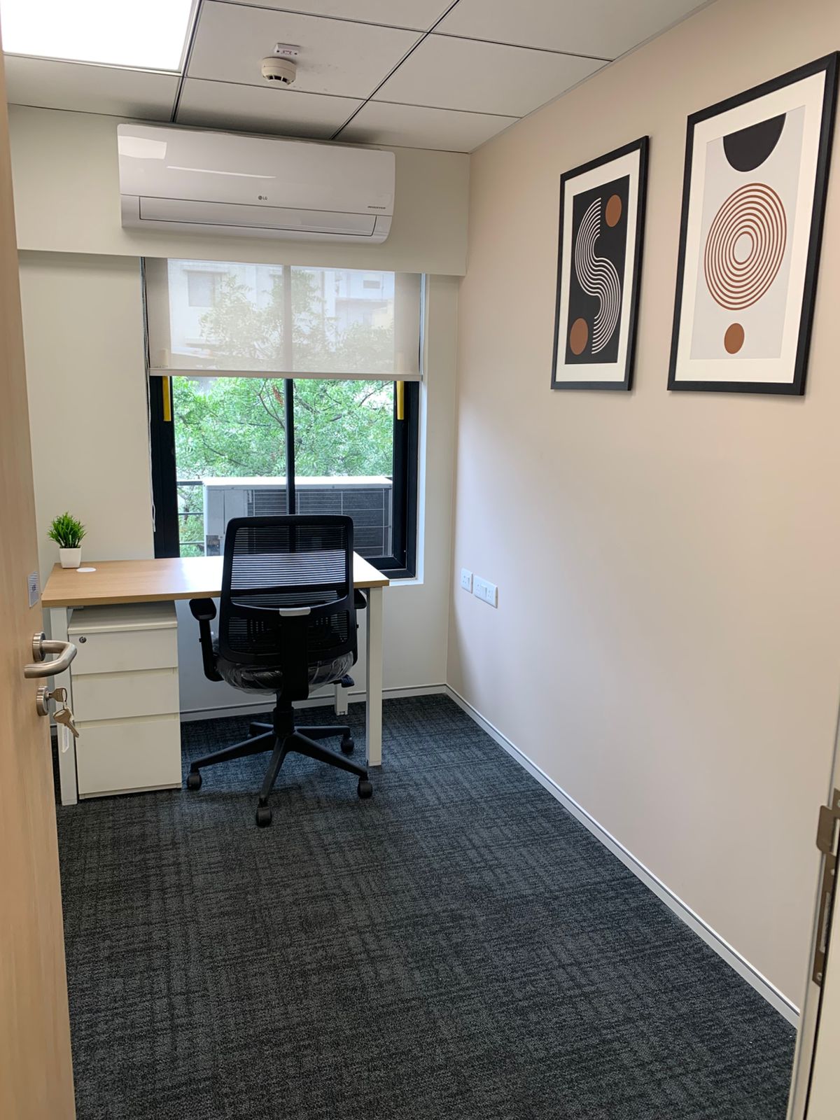 Commercial Hub photo 6