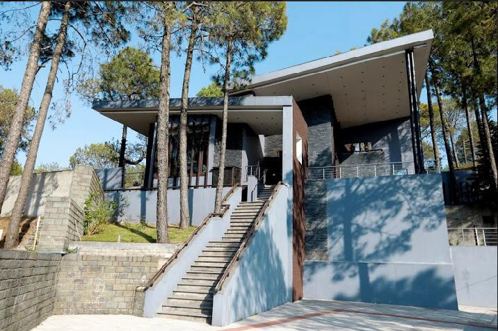 Villa in Mountains of Kasauli, Himachal Pradesh, India,  173204