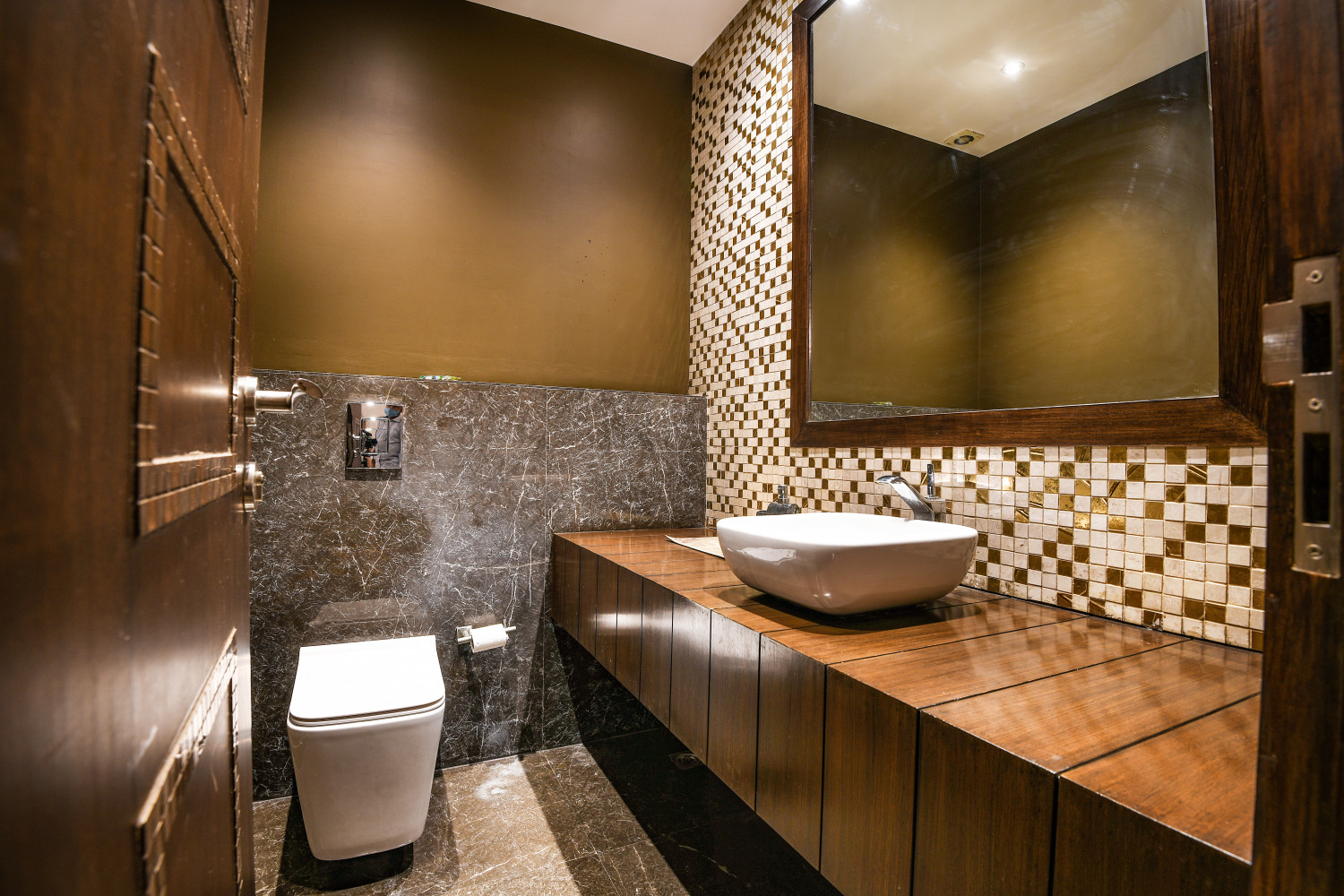 Celebrity Home in Vasant Vihar, South Delhi, India, 110057 photo 5
