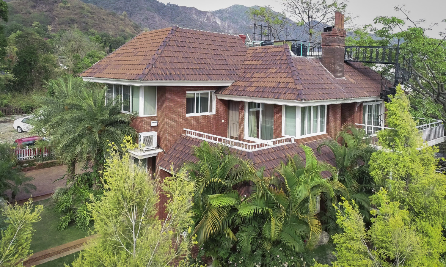 Bungalow In Dehradun, Uttarakhand,  India,  248001