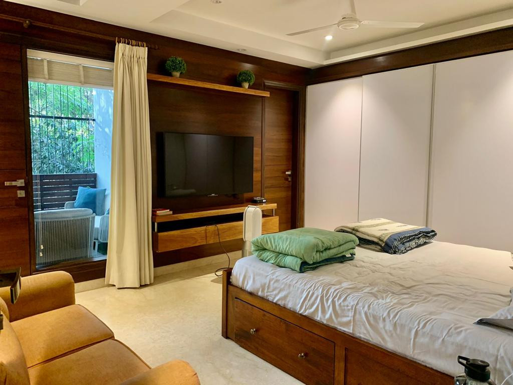 Modern Apartment in Greater Kailash-2, Delhi, India -110048 photo 2