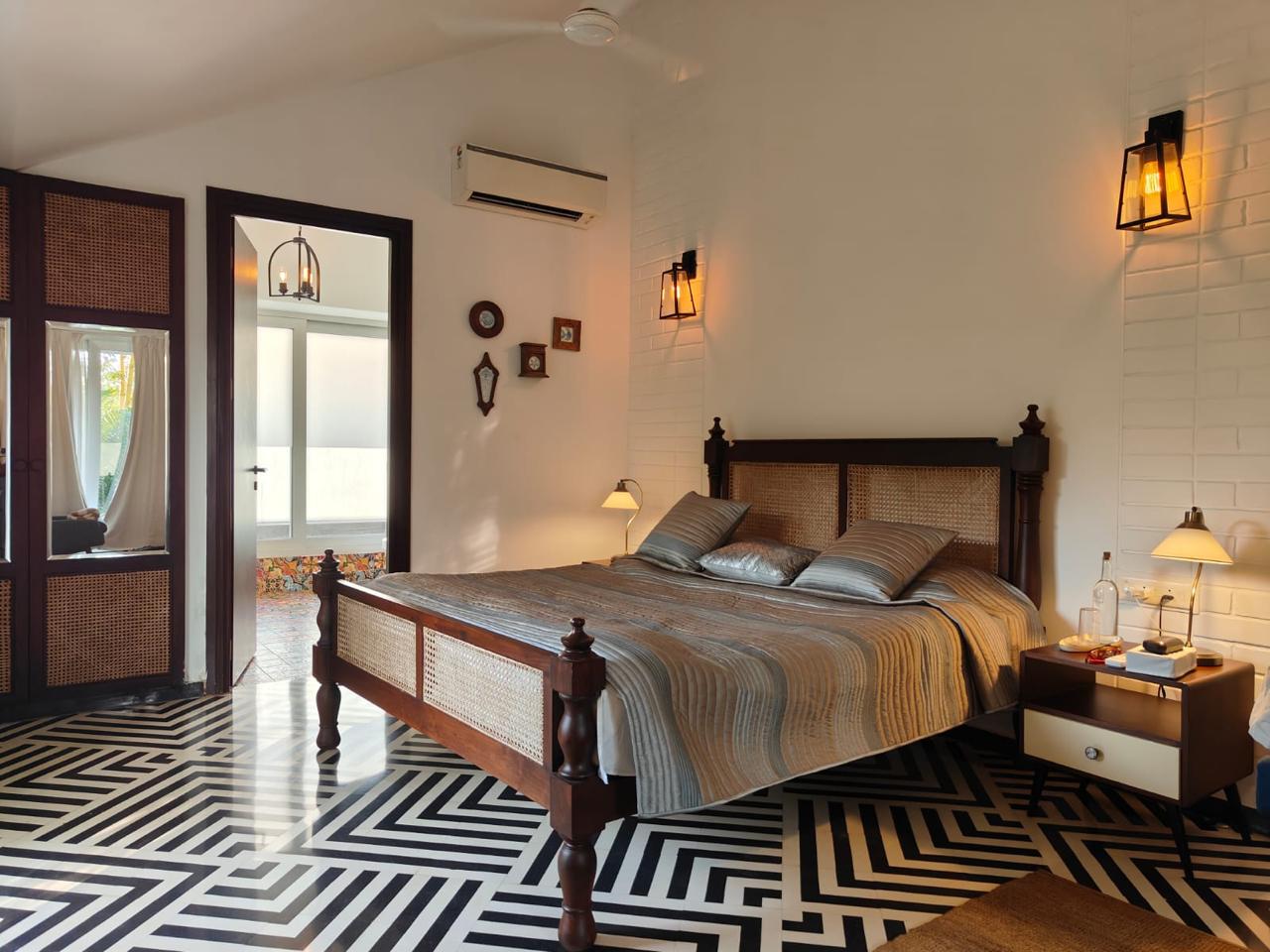 Villa For Sale photo 4