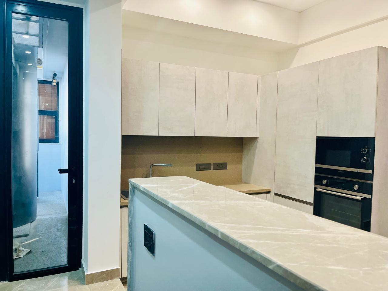 Duplex Floor for Lease photo 4