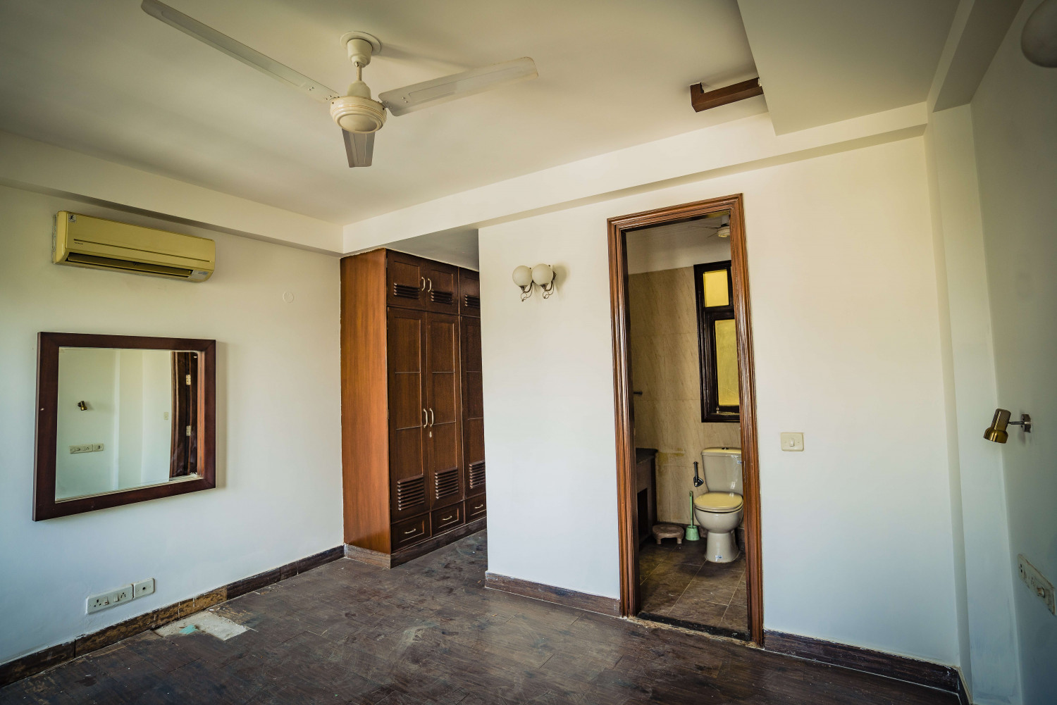 Third Floor & Terrace, J Block, Saket, Delhi, India- 110016 photo 2